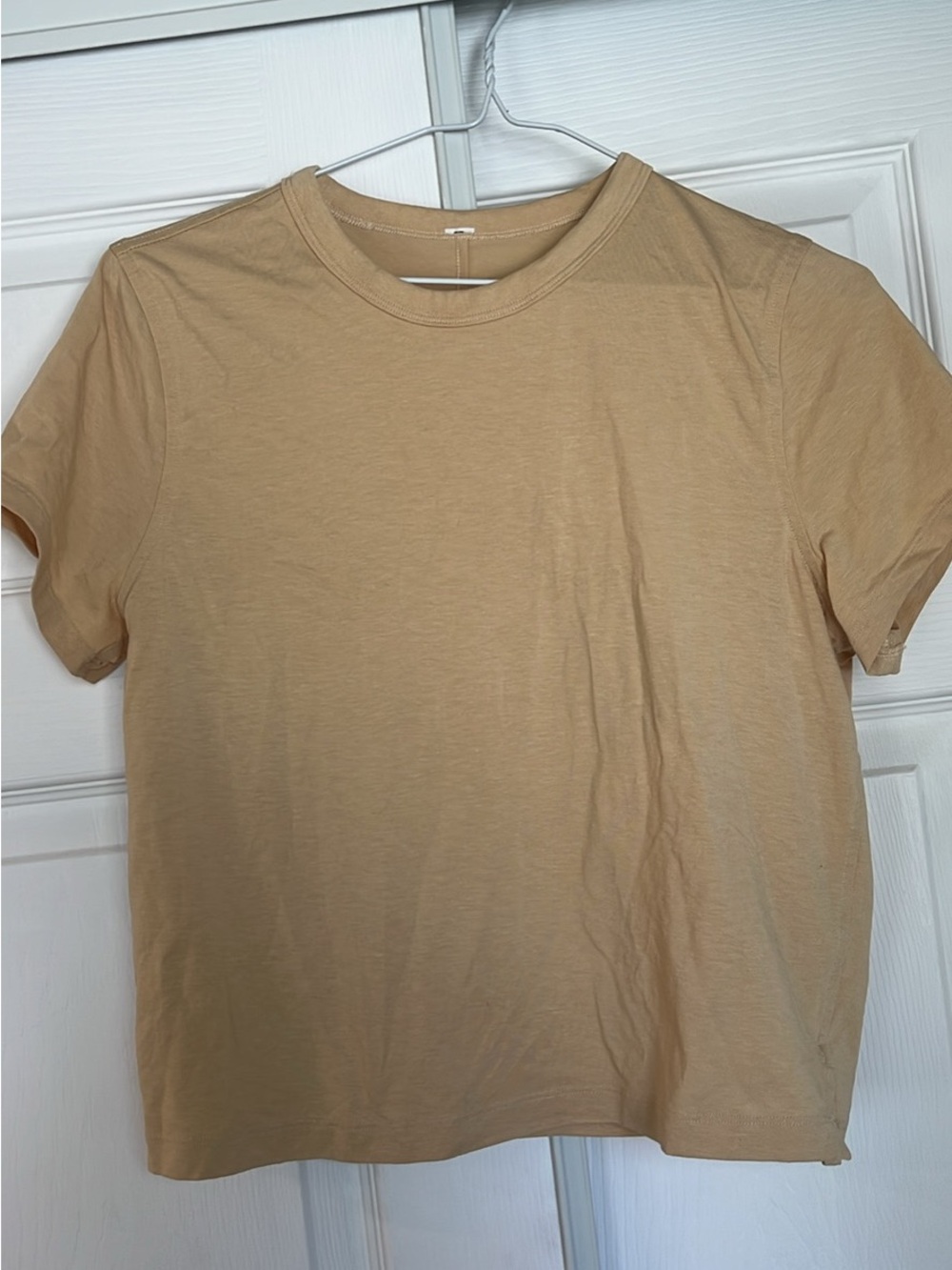 lululemon Short Sleeve Cropped Tee in Tan - size small